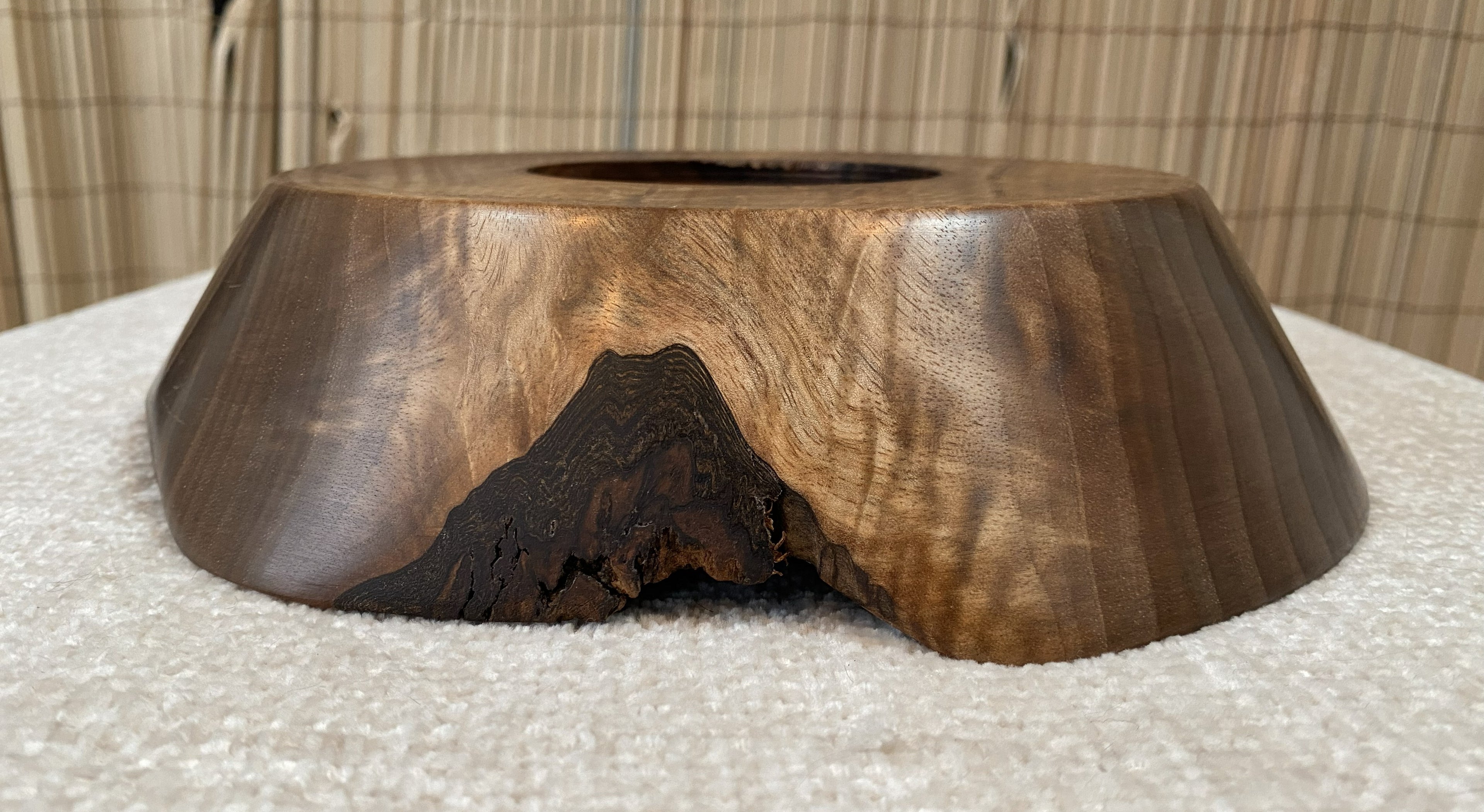 American Walnut Natural-Edge Bowl with Feathered Grain