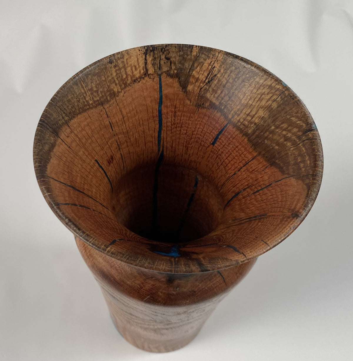 Oak Vase with Birds Mouth opening